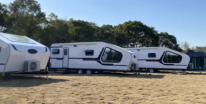 A resort comprised of camp hotel trailers